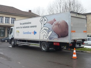 Caisse sèche pour camion porteur